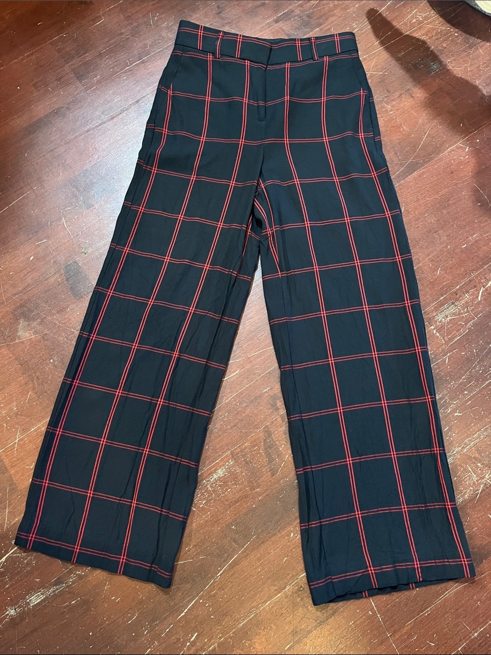 🌻3/$15🌻 Ann Taylor Black Wide-Leg Pants with Red Windowpane Plaid